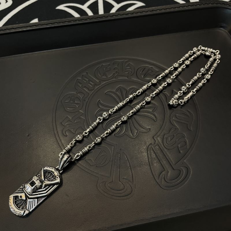 Ch*0me He**ts necklaces